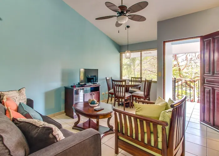 Playas Del Condo: Walk To & Restaurants Apartment Coco