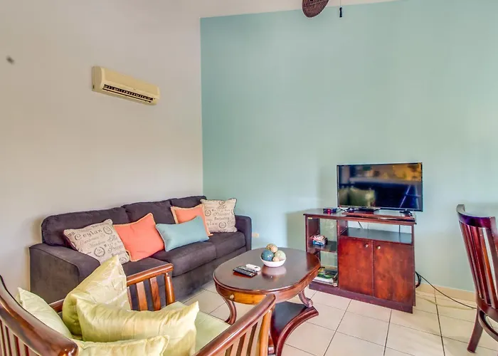 Playas Del Condo: Walk To & Restaurants Apartment Coco