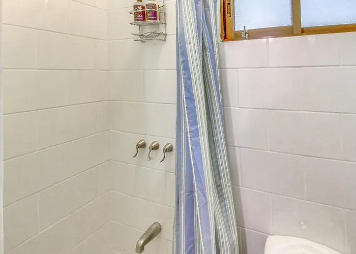 Apartment Playas Del Condo: Walk To & Restaurants *
