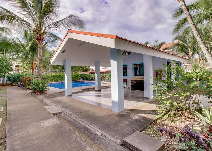 Apartment Playas Del Condo: Walk To & Restaurants Coco