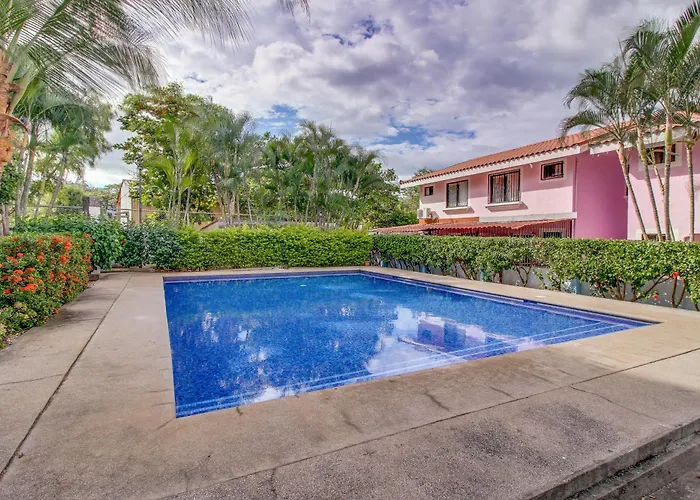 Apartment Playas Del Condo: Walk To & Restaurants Coco