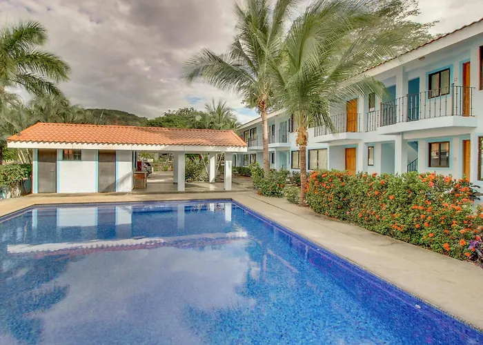 Playas Del Condo: Walk To & Restaurants Apartment *